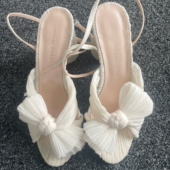 Camellia Pearl Pleated Bow Heel - Picture 2 of 5